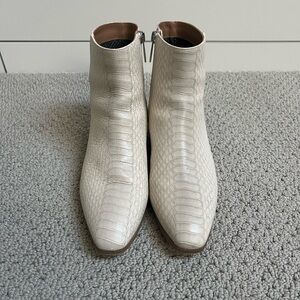 Aquatalia Women’s White Ankle Boots